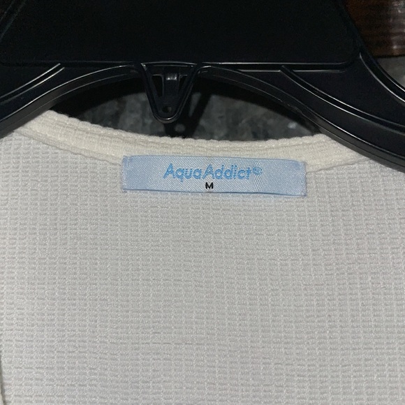 Crop top - Picture 2 of 3